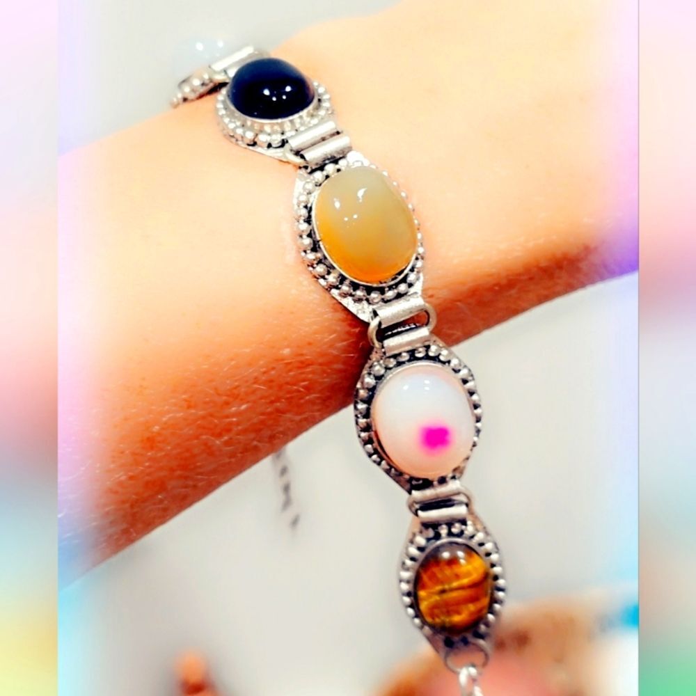 Agate Gemstone Bracelet